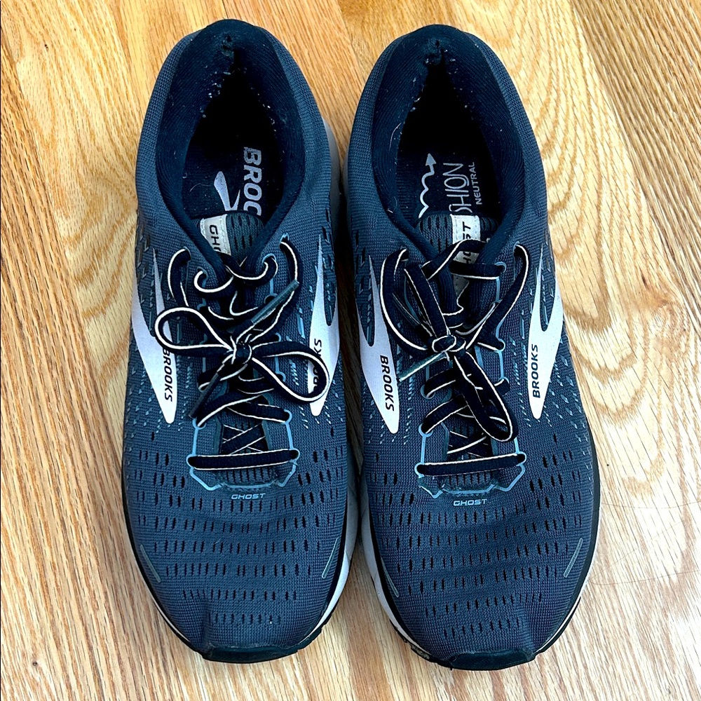 Brooks Ghost Running Shoes Size 9.5